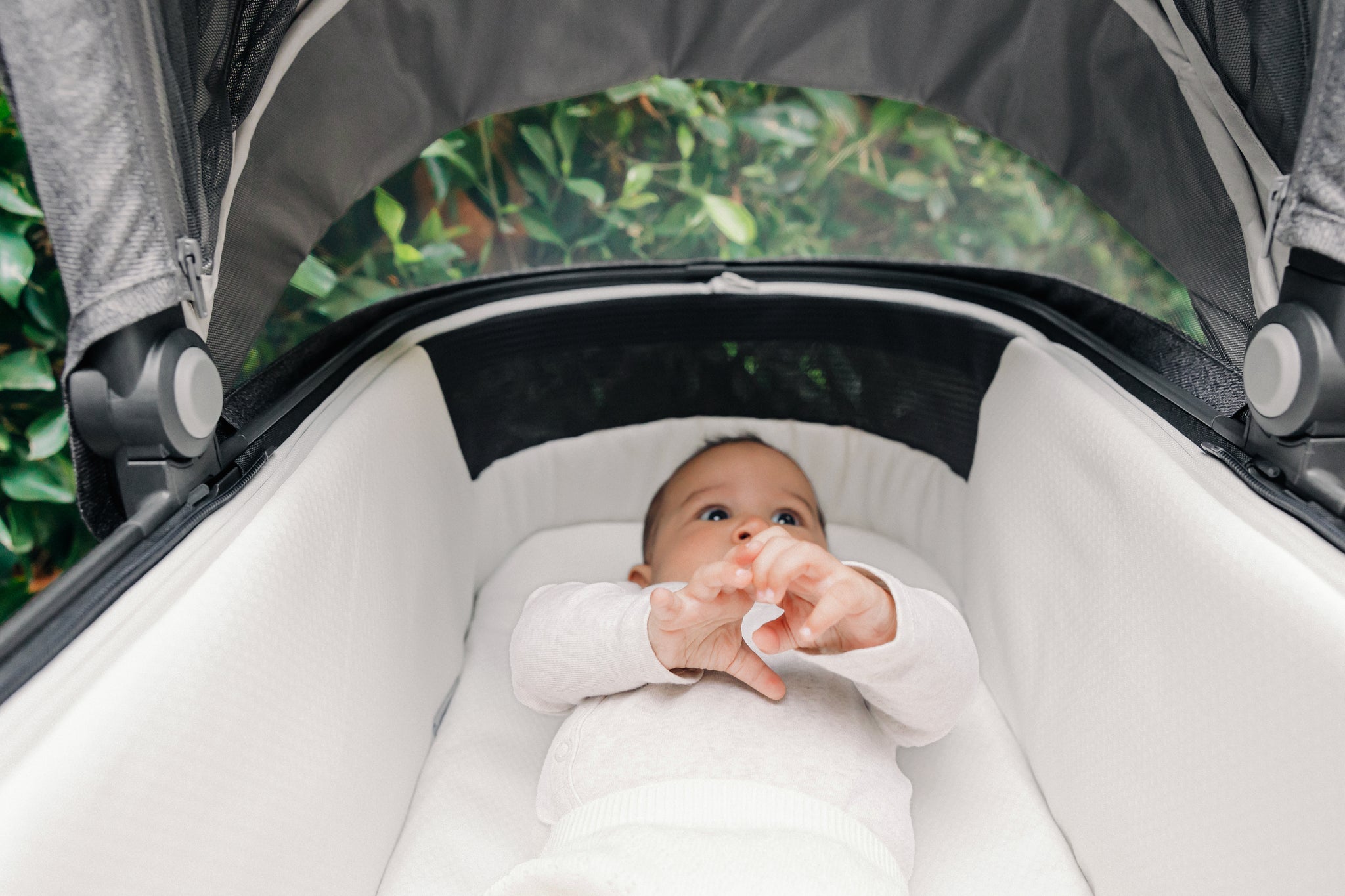 uppababy bassinet greyson Uppababy Vista V3 with Bassinet V3
